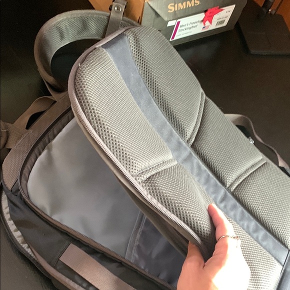 Timbuk2 Uptown Backpack with Padded Straps Black and Grey - Picture 6 of 7